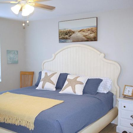 Naples Park Oasis - Cozy Two Bedroom Apartment Luaran gambar